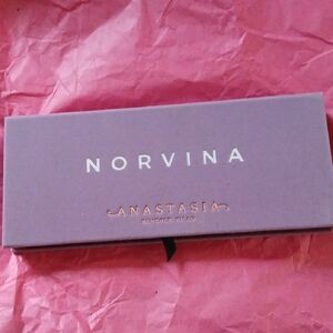 Anastasia Norvina Palette in Lavender and Gold